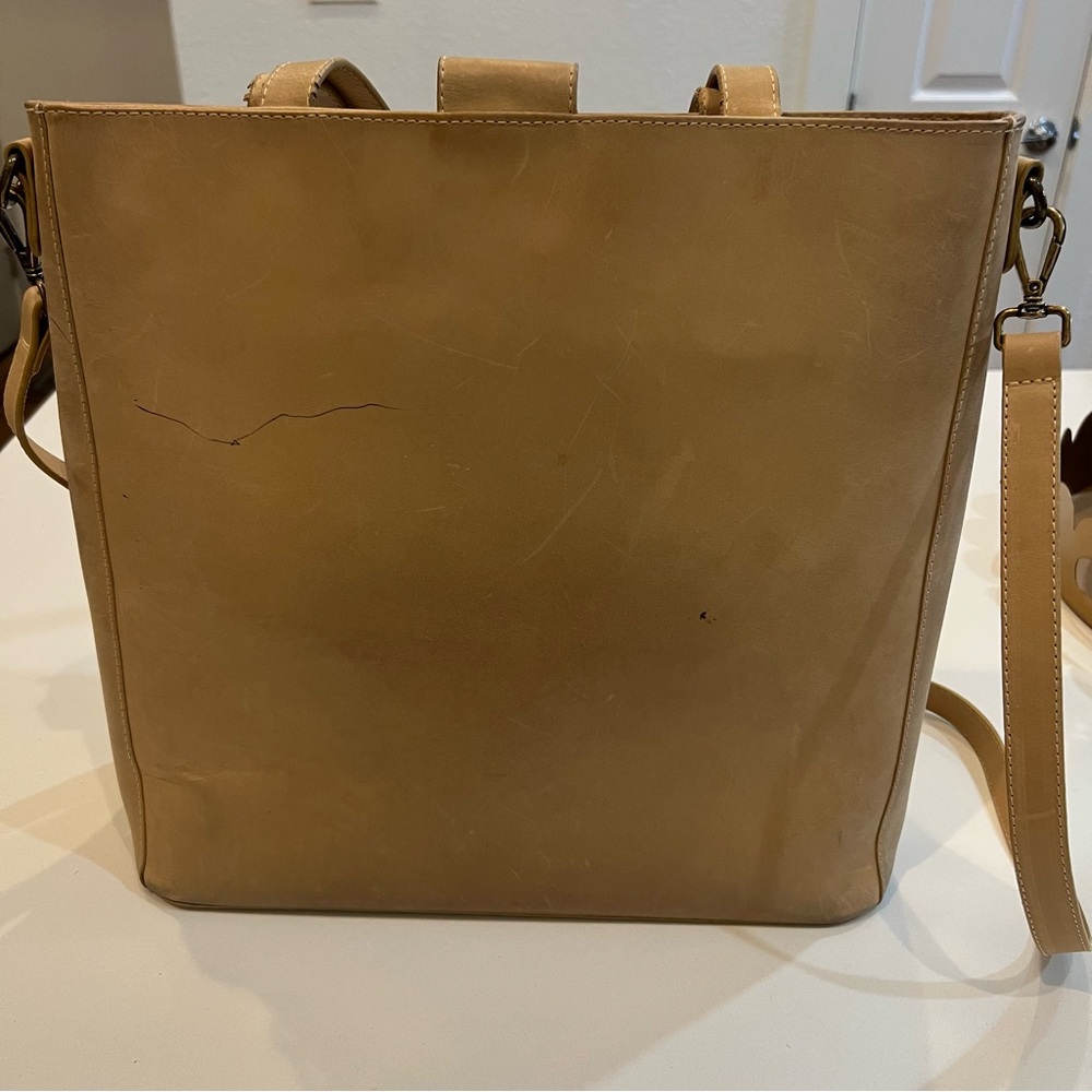 Able Olivia Tote - Picture 9 of 16